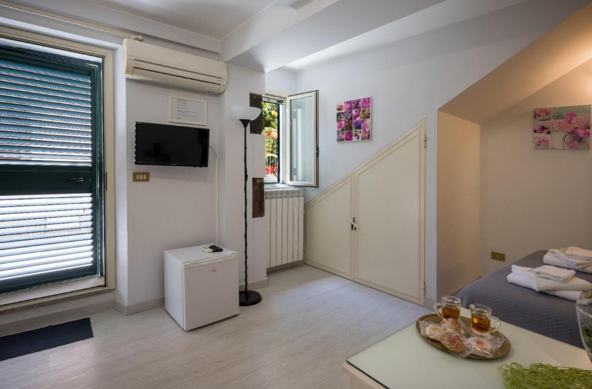 B&B Giulia Таормина Экстерьер фото